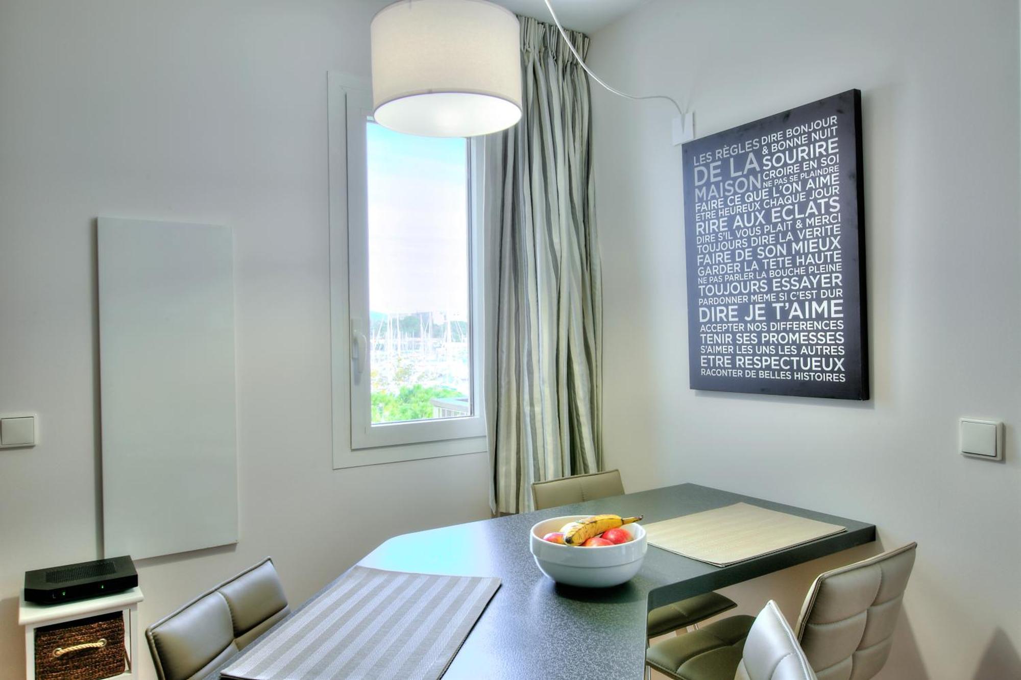 Penthouse Vue Mer Avec Rooftop,Jacuzzi,Et Parking Prive Antibes Exterior foto